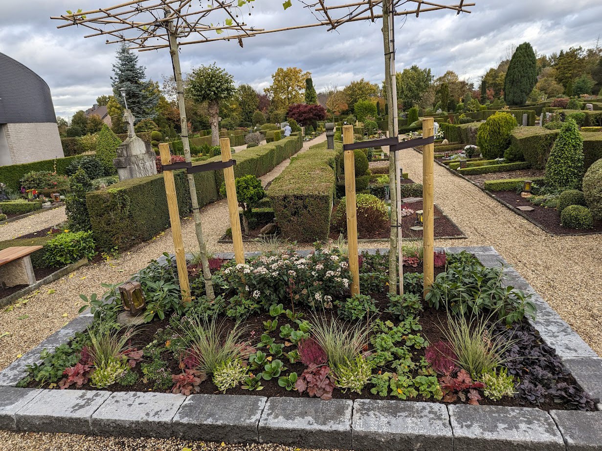 Im Einklang &ndash; Friedhof Uedem
